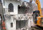 माफियाओं की अब खैर नहीं, योगी सरकार ने मुख्तार व अतीक के बाद इस बड़े माफिया आलीशान घर ढहाया