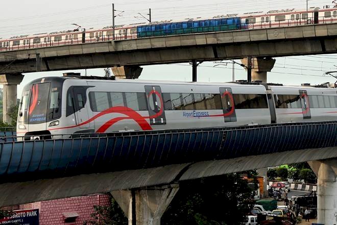 Delhi Metro: 171 दिन बाद फिर चलने लगी Blue Line और Pink Line पर मेट्रो सेवाएं, जानिए क्या है नियम