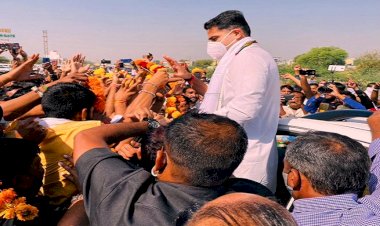 पायलट ने CM गहलोत के गढ़ जोधपुर में किया शक्ति प्रदर्शन, 100 से ज्यादा गाड़ियों का काफिला