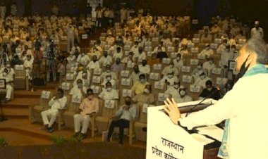 किसान सम्मेलन  में केंद्र पर बरसे अशोक गहलोत, कृषि कानून को लेकर केन्द्र सरकार पर साधा निशाना