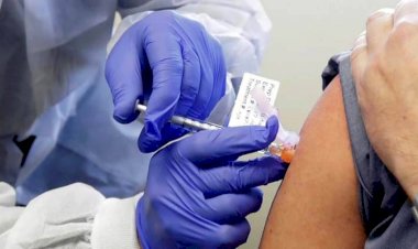 Coronavirus Vaccine को लेकर आई बड़ी खबर, जॉनसन एंड जॉनसन ट्रायल पर लगी रोक, शख्स में देखी गई बीमारी