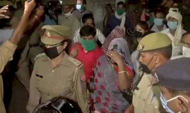 लखनऊ लौटने के बाद पीड़ित परिवार ने दिया लिया बड़ा फैसला, कहा- न्याय मिलने तक नहीं करेंगे बेटी का अस्थि विसर्जन