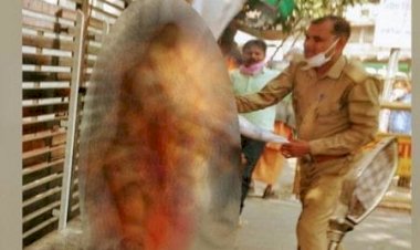 BJP दफ्तर के सामने खुद पर आग लगाने वाली महिला के मामले में पूर्व राज्यपाल सुखदेव प्रसाद का बेटा हिरासत में