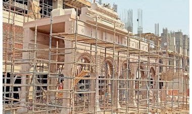 750 करोड़ की लागत से 5 लाख वर्ग फीट के काशी विश्वनाथ मंदिर कॉरिडोर का निर्माण शुरू