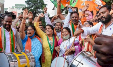 बिहार में भाजपा की बहार, पूरे शहर में लगे नीतीश के नए पोस्टर, भाजपा के  मुख्यालय में शामिल होंगे PM मोदी