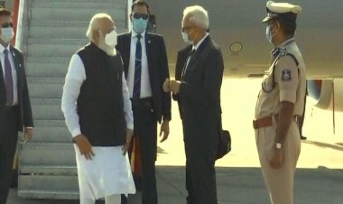 अहमदाबाद में Zydus लैब  पहुंचे PM मोदी, कोरोना वैक्सीन  की तैयारियों का ले रहे हैं जायजा