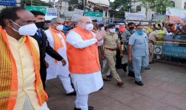 Owaisi के गढ़ में योगी के बाद गृहमंत्री अमित शाह का रोड शो, बोले- शहर का अगला मेयर बीजेपी का होगा