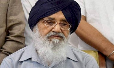 Farmer Protest : किसानों के समर्थन में पंजाब के पूर्व सीएम प्रकाश सिंह बादल ने लौटाया पद्म विभूषण