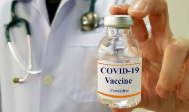Coronavirus Vaccine को लेकर आई बड़ी खबर, जानिए अभी सिर्फ किसे मिलेगी वैक्सीन