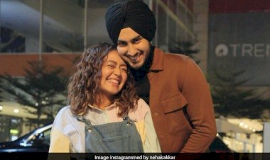 नेहा कक्कड़ और रोहनप्रीत सिंह के घर आने वाला है नन्हा मेहमान, 26 अक्टूबर में हुई थी शादी, शेयर की फोटो
