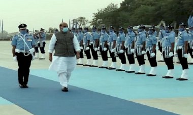 चीन और पाकिस्तान पर बरसे रक्षा मंत्री राजनाथ, कहा- हमने दिखा दिया भारत कमजोर नहीं है