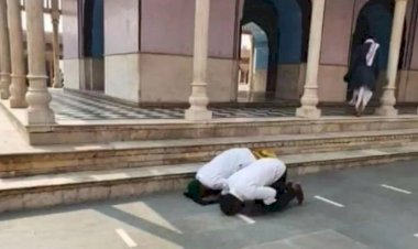 नंद बाबा मंदिर के परिसर में नमाज अदा करने वाले व्यक्ति को मिली बेल