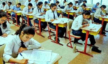 CBSE Board Exams 2021: शिक्षा मंत्री ने सीबीएसई की 10वीं और 12वीं परीक्षा की तारीखों का किया ऐलान, यहां पढ़ें डिटेल्स