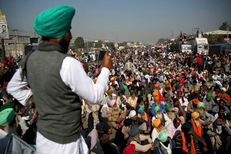 किसानों संग पांचवें दौर की बैठक से पहले प्रधानमंत्री आवास पहुंचे गृह मंत्री, रक्षा मंत्री और कृषि मंत्री