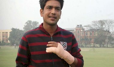 ममता सरकार को एक और झटका, पूर्व क्रिकेटर लक्ष्मी रतन शुक्ला का मंत्री पद से इस्तीफा