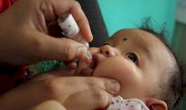 बड़ी खबर : पोलियो ड्रॉप की जगह पिला दिया सैनिटाइजर, 12 बच्चों की तबीयत बिगड़ी, जानिए क्या है पूरा मामला
