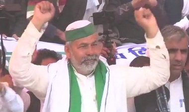 जींद में किसान महापंचायत के दौरान स्टेज टूटा, बीकेयू नेता समेत दर्जनों लोग गिरे नीचे, मचा हड़कंप