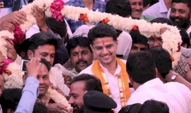 सचिन पायलट को आचार्य प्रमोद ने दिया मुख्यमंत्री बनने का आशीर्वाद, राजस्थान की राजनीति में मची खलबली