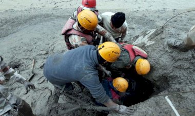 Uttarakhand Flood :  उत्तराखंड में आई तबाही के बाद, तपोवन टनल में भरा पानी, रेस्क्यू ऑपरेशन रुका