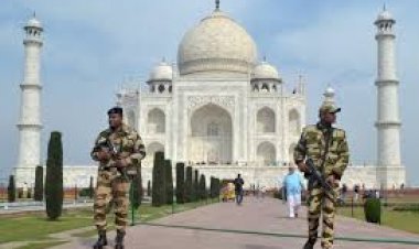 ताजमहल में बम से धमाके की धमकी से मचा हड़कंप, सर्च आपरेशन के बाद खबर निकली झूठी, जानिए क्या थी कहानी