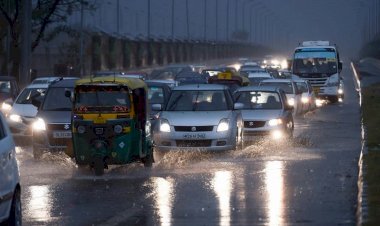 Weather updates : मौसम में हुआ बड़ा बदलाव, दिल्ली में छाए रहेंगे बादल इन राज्यों में 20 मार्च तक बारिश का अलर्ट