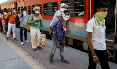 Lockdown का खौफ बरकरार : दिल्ली-पुणे के बाद मुंबई से शुरू हुआ मजदूरों का पलायन, बस व रेलवे स्टेशनों पर दिखी भारी भीड़