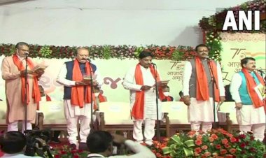 Gujarat Cabinet Expansion: गुजरात में नए मंत्रिमंडल का गठन, यहां जानिए कौन से विधायक को मिला मंत्री का पद