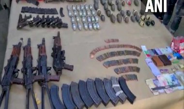 Encounter in Kashmir : उड़ी में तीन आतंकी ढेर, भारी मात्रा में हथियार और गोला-बारूद बरामद