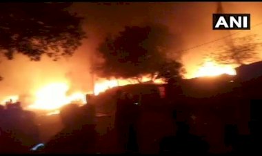 दिल्ली के हरकेश नगर में कपड़े के गोदाम में लगी भीषण आग, दमकल की 18 गाड़ियां मौके पर मौजूद