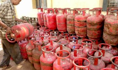 Delhi में LPG कमर्शियल सिलेंडर की कीमत में 266 रुपये का इजाफा, जानिए क्या है रेट