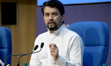 अखिलेश के विवादित बयान पर अनुराग ठाकुर का पलटवार, कहा- ऐसा बोलने से पहले दो बार सोचना चाहिए