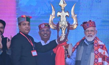 पीएम मोदी को मंडी में भेंट किया गया सात फीट का त्रिशूल, चंबा थाल और ये खास तोहफे