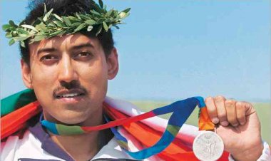 भाजपा नेता राज्यवर्धन राठौर ने कांग्रेस पर साधा निशाना, कहा-राजस्थान जल रहा है