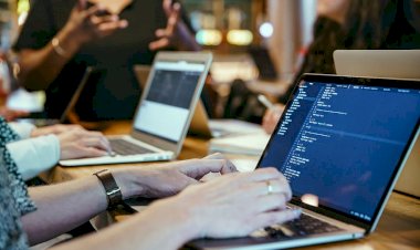 आंध्र प्रदेश: काम कर रही थी सॉफ्टवेयर इंजीनियर, लैपटॉप में विस्फोट से कमरे में लगी आग, 80% झुलसी